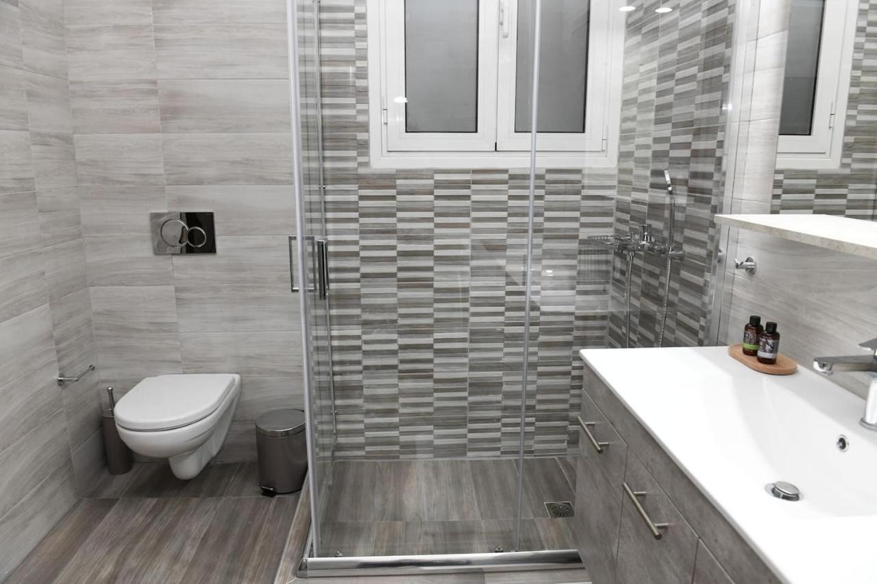 Konstantina Apartment เอเธนส์ ภายนอก รูปภาพ