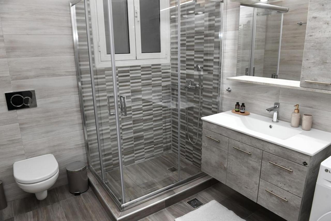 Konstantina Apartment เอเธนส์ ภายนอก รูปภาพ
